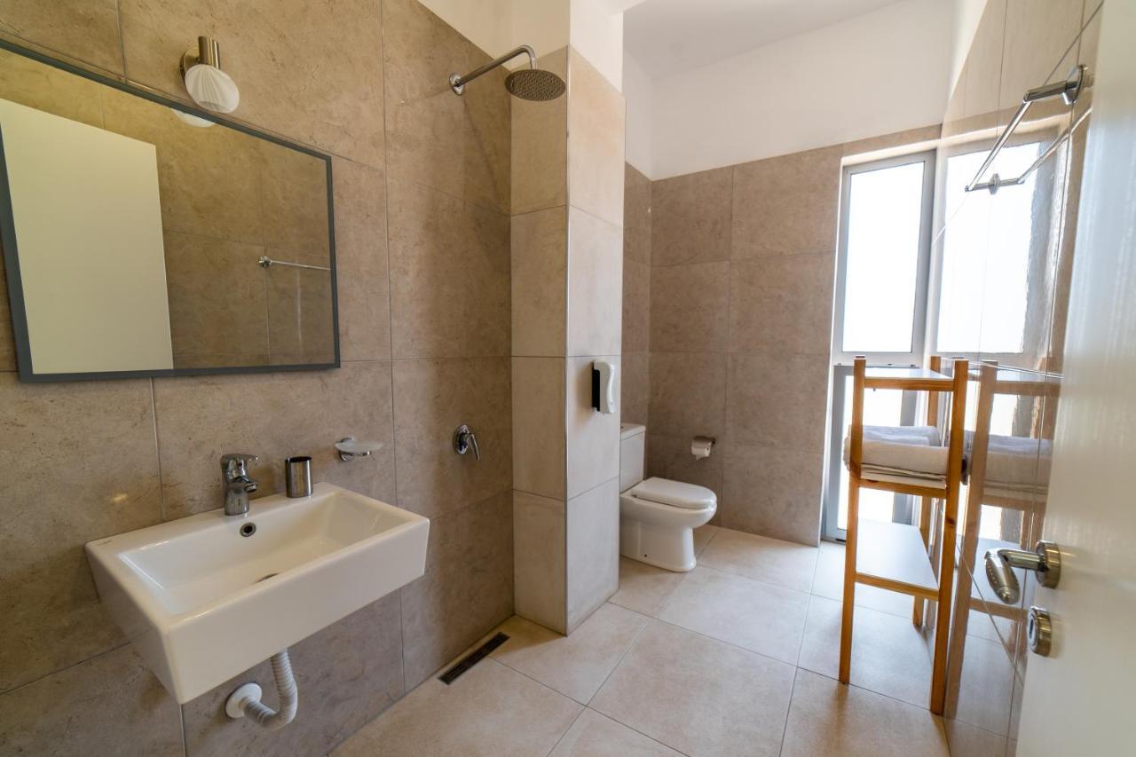 Hotell Nebo Ksamil