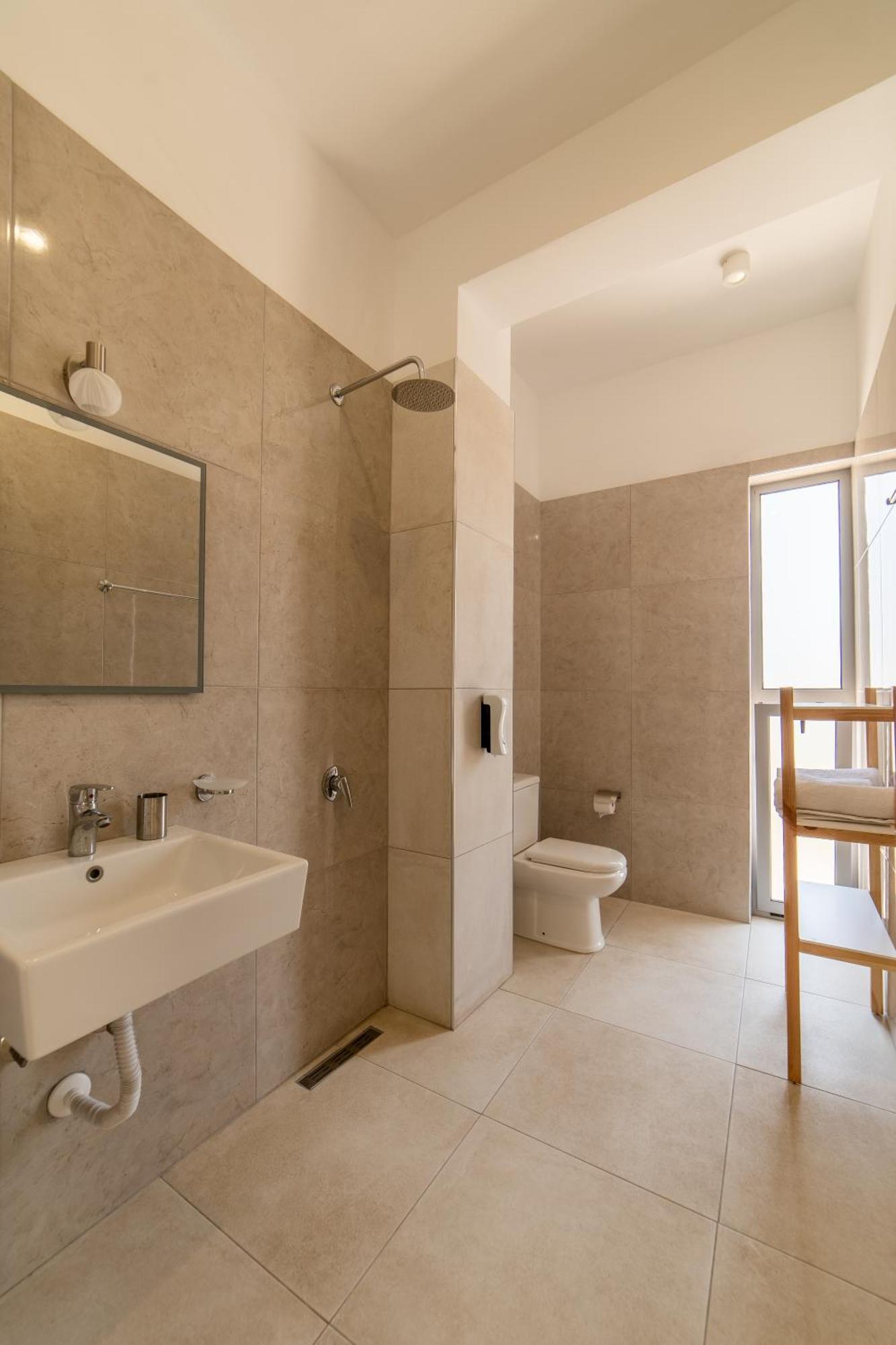 Nebo Hotell Ksamil